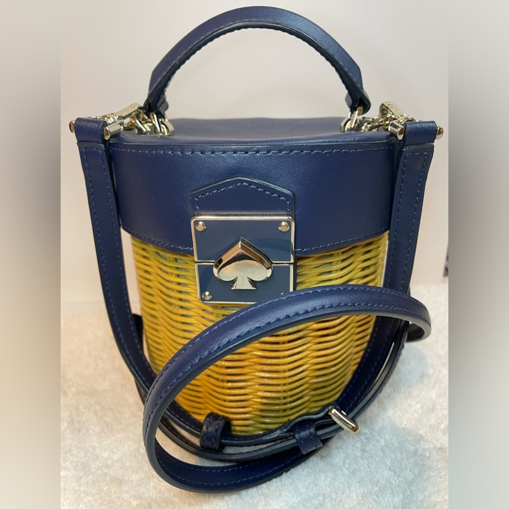 Kate Spade New York Rumí Medium Wicker Bag